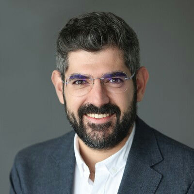 César Velasco Muñoz César Velasco Muñoz